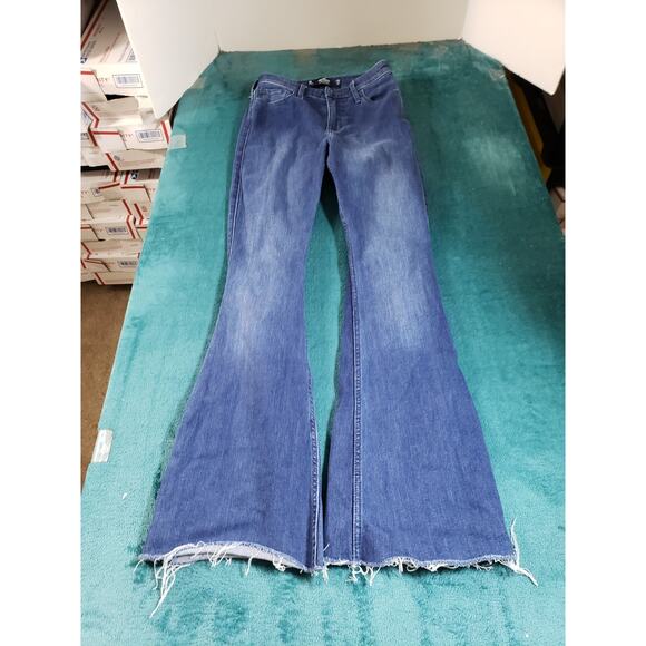 Hollister Jeans Size 3 Womens Blue Stretch Pants Denim Ladies Mid Rise Flared - Picture 1 of 13